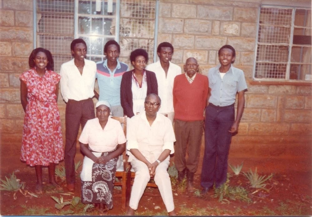 original family photo. Disregard the AI cleaned one